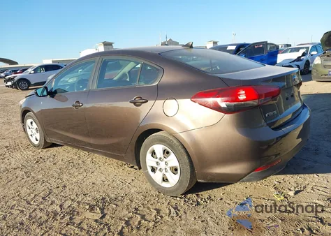 2017 Kia Forte Lx z USA, uszkodzony, nr VIN 3KPFL4A73HE073922